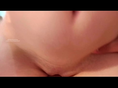❤️ منهنجي ڀيڻ جي ڪمري ۾ سمهڻ ۽ ائين ئي مون کي جاڳايو معيار جنسي